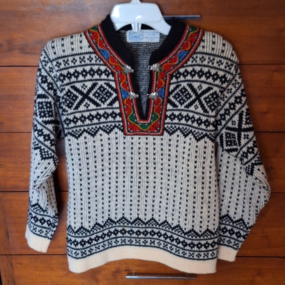 v i n t a g e :: Siril Hand Knit Heavy Genuine Norwegian Wool Knit Cardigan